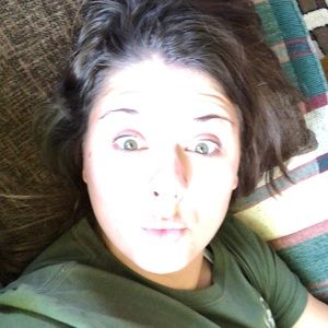 Meet your Posher, Kelli